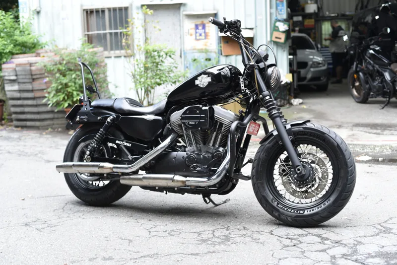 Harley-Davidson 哈雷 Sportster XL883 四碼牌．第 1 張