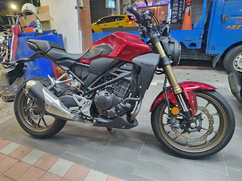 honda 本田 CB300R 有檔顯 滑離．第 1 張